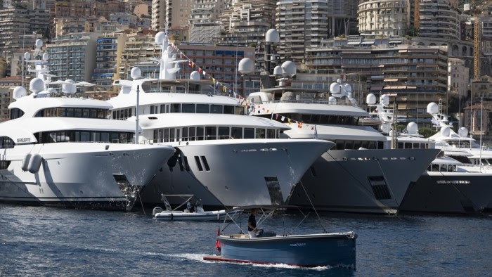 Sandrine Genet – Financial Times – Wealthy French make post-election contingency plans